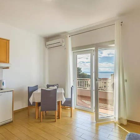 1 Bedroom Stunning In *